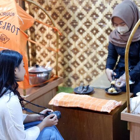 Metland Hotel Cirebon Eksteriør bilde