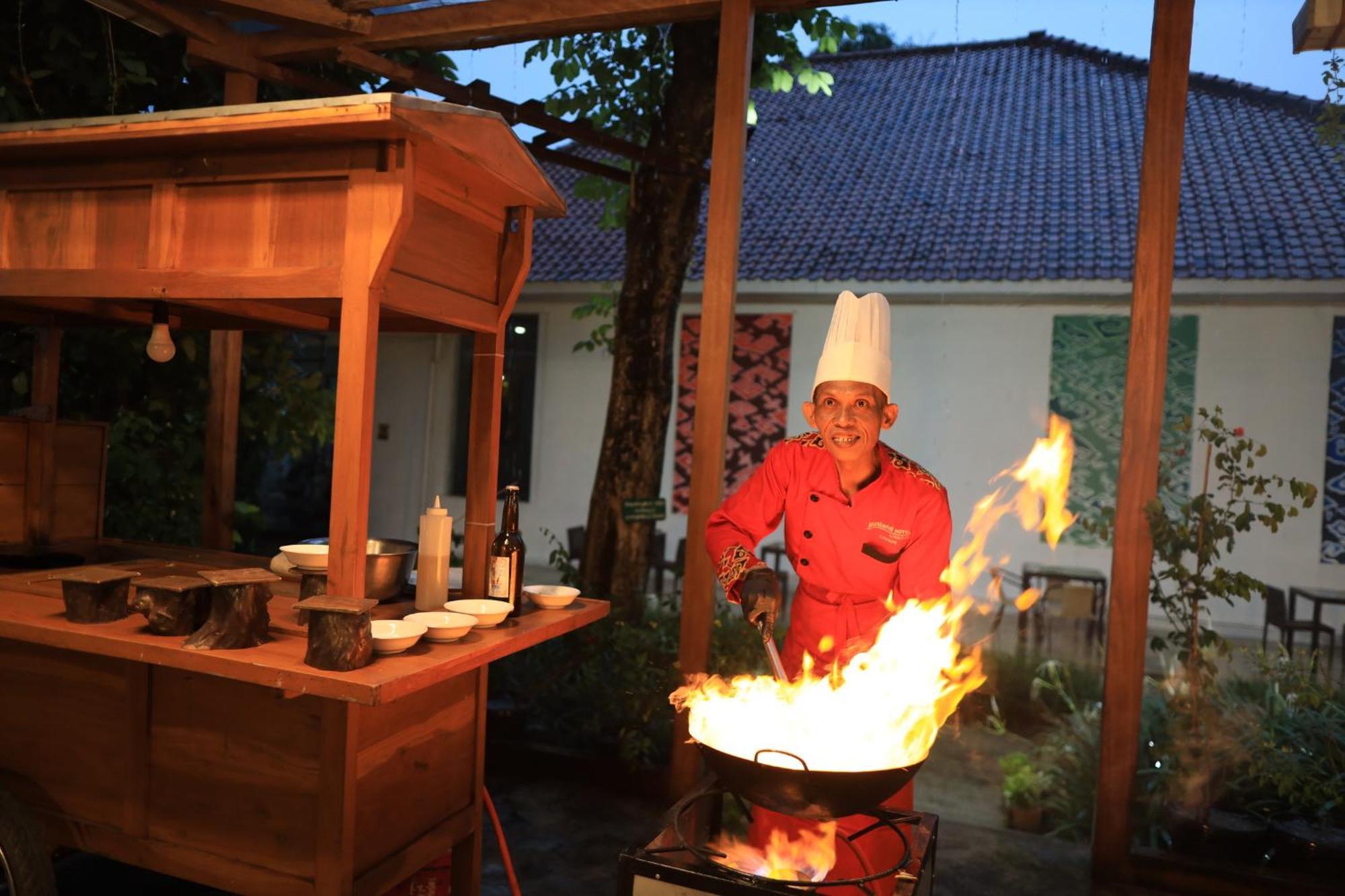 Metland Hotel Cirebon Eksteriør bilde