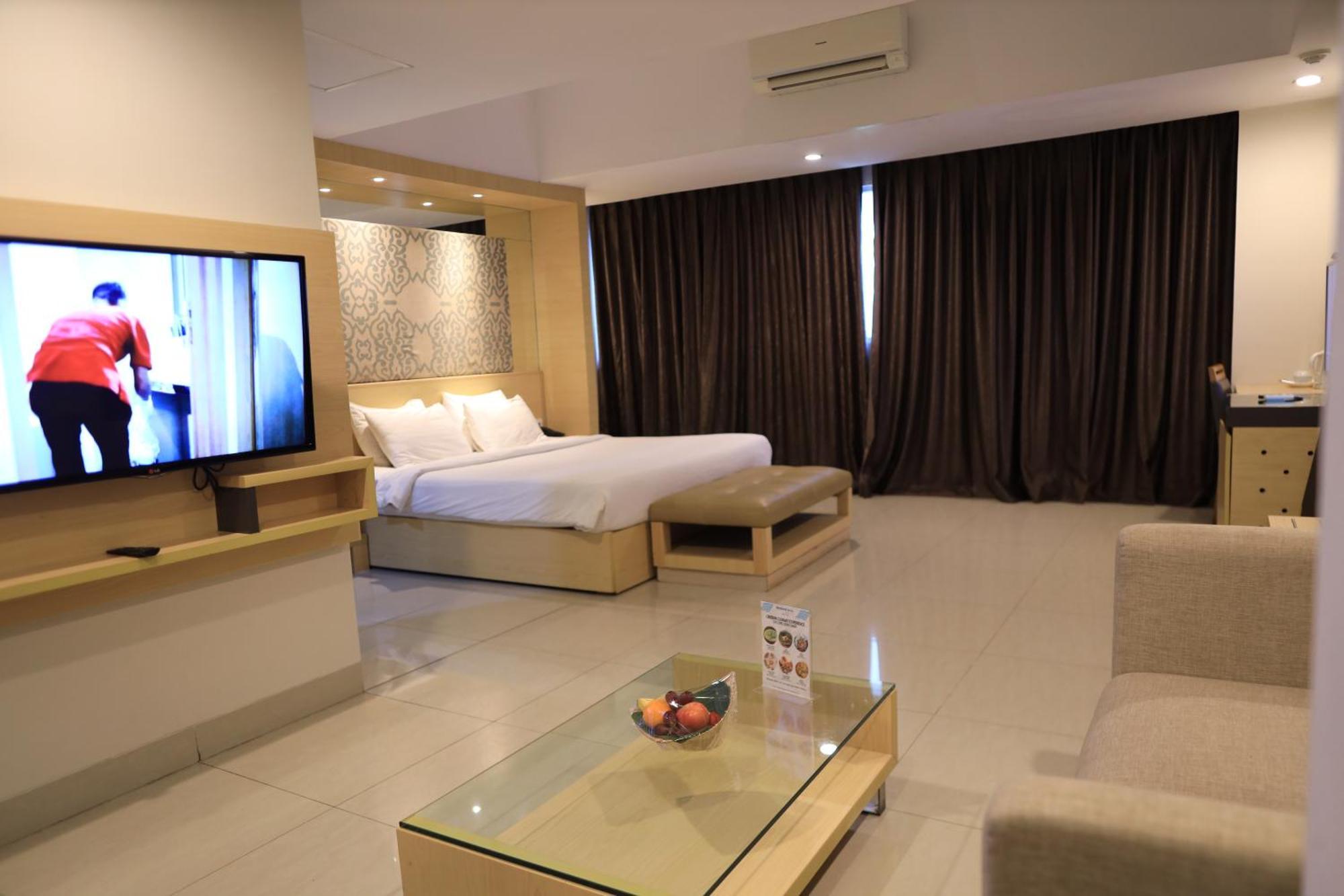 Metland Hotel Cirebon Eksteriør bilde
