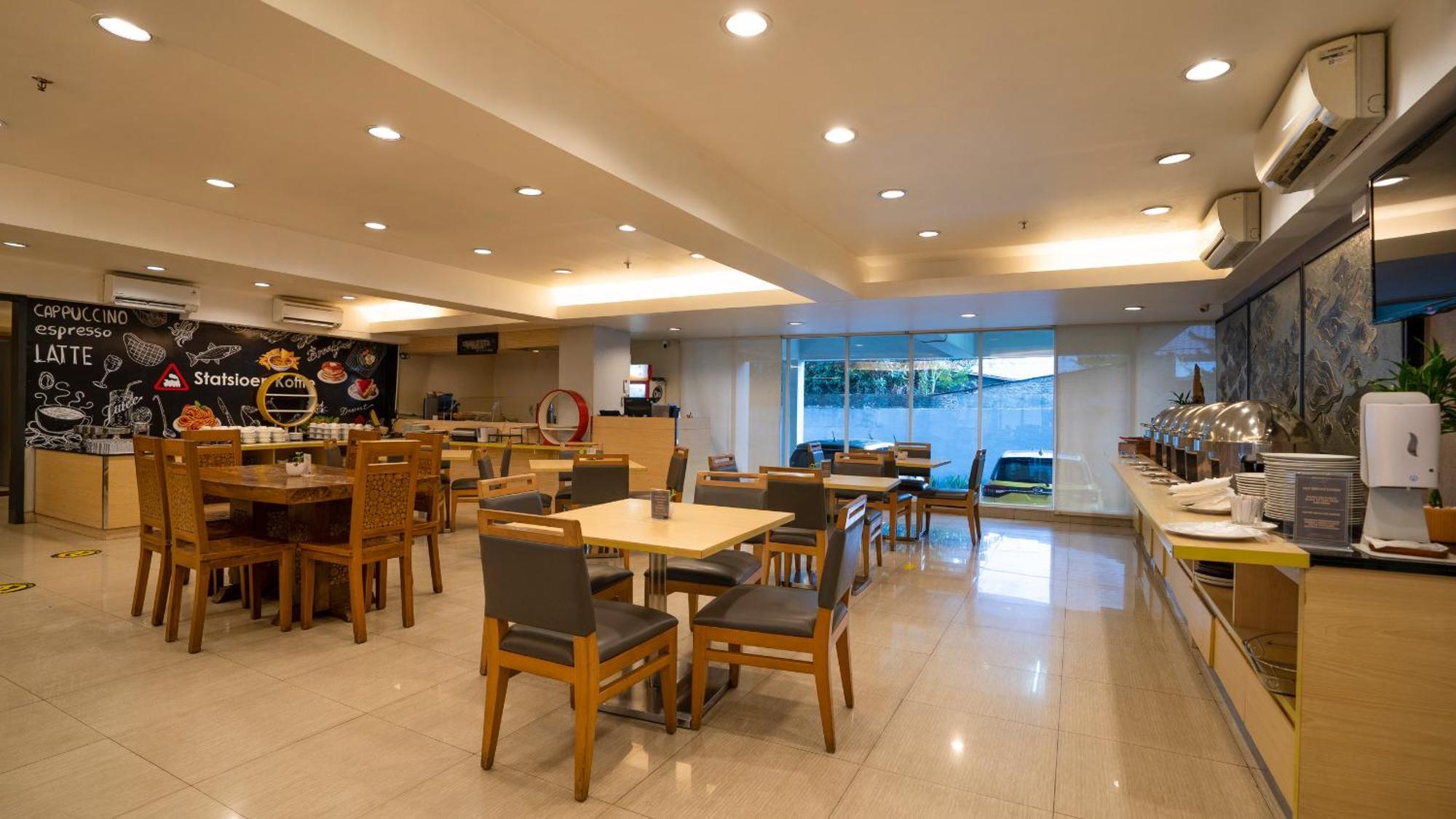 Metland Hotel Cirebon Eksteriør bilde