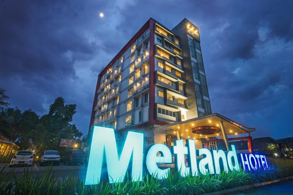 Metland Hotel Cirebon Eksteriør bilde